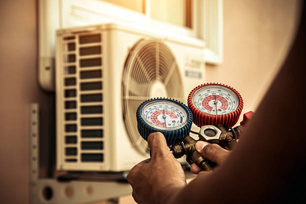 Professional Hvac technician working in White Oak, NC
